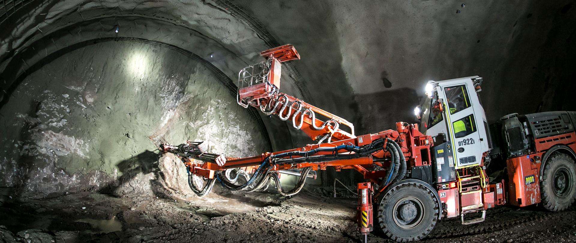 S3 Jumbo Driill fot. PORR