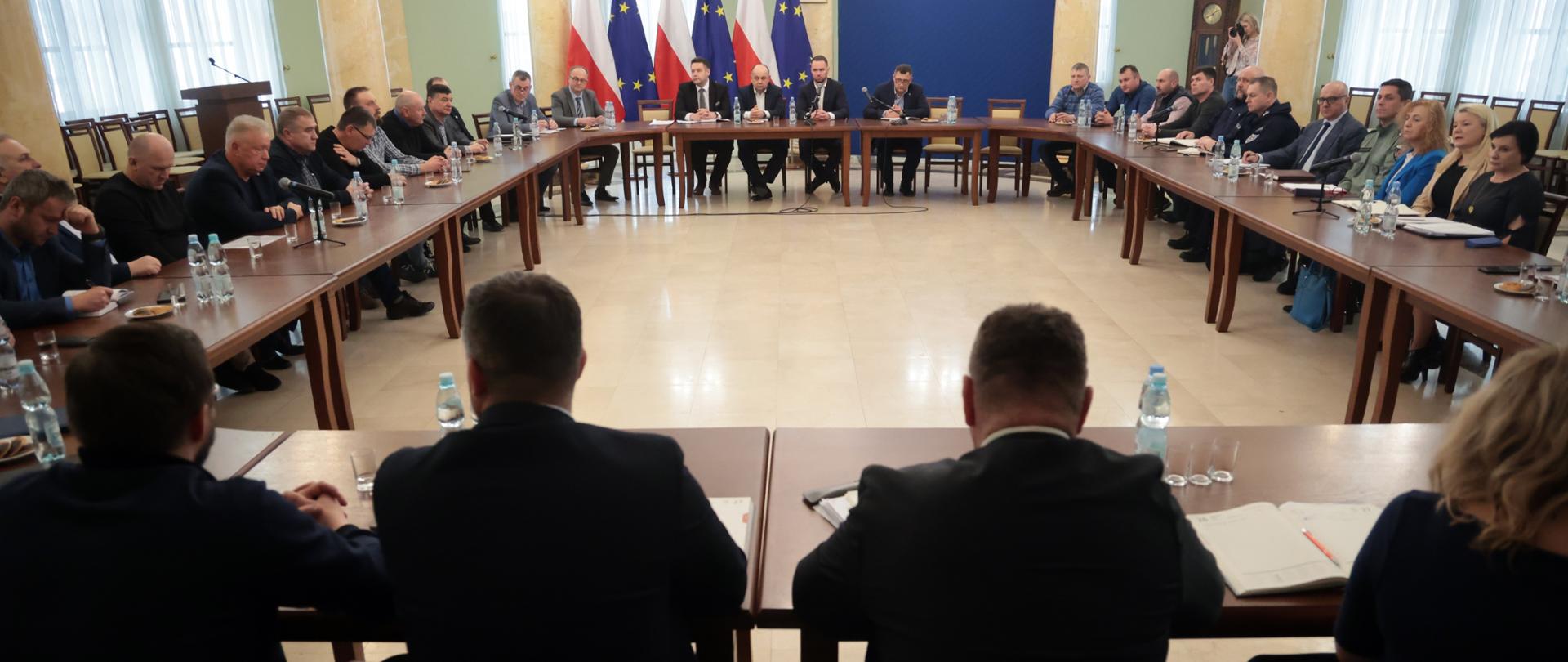 Spotkanie wojewody z organizacjami rolniczymi