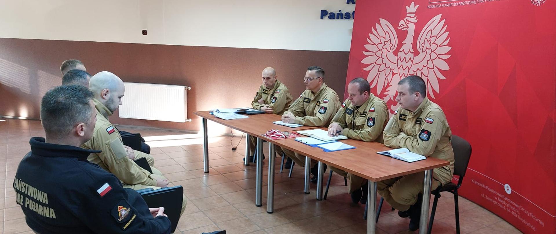 Odprawa służbowa dyżurnych operacyjnych powiatu