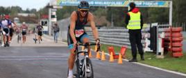 Wyścig rowerowy st. sekc. Mateusza Grabarka podczas VI Trigar Duathlon Tor Poznań.