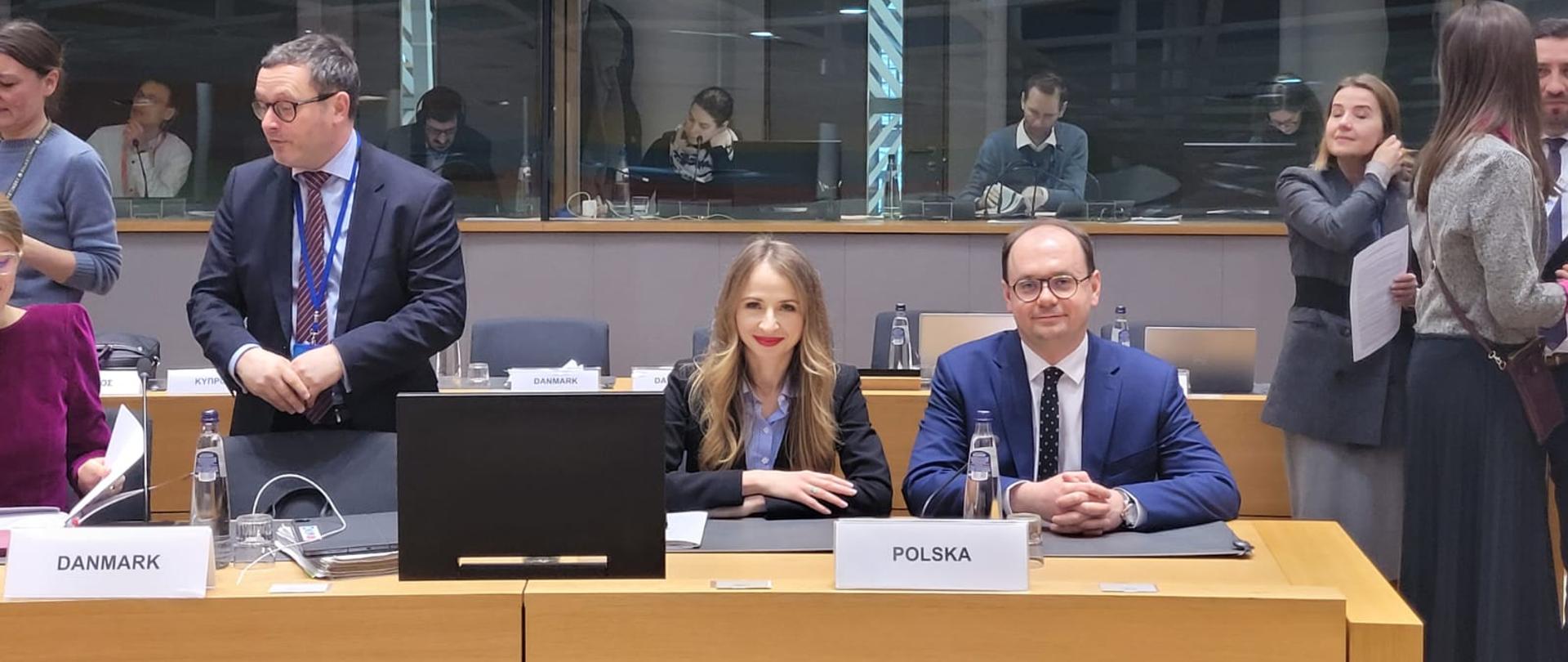 Dziemianowicz-Bąk: To dobra wiadomość dla milionów pracowników. Rada EPSCO przyjęła ważną dyrektywę 