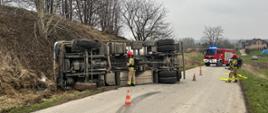 Wypadek autocysterny w miejscowości Kózki.