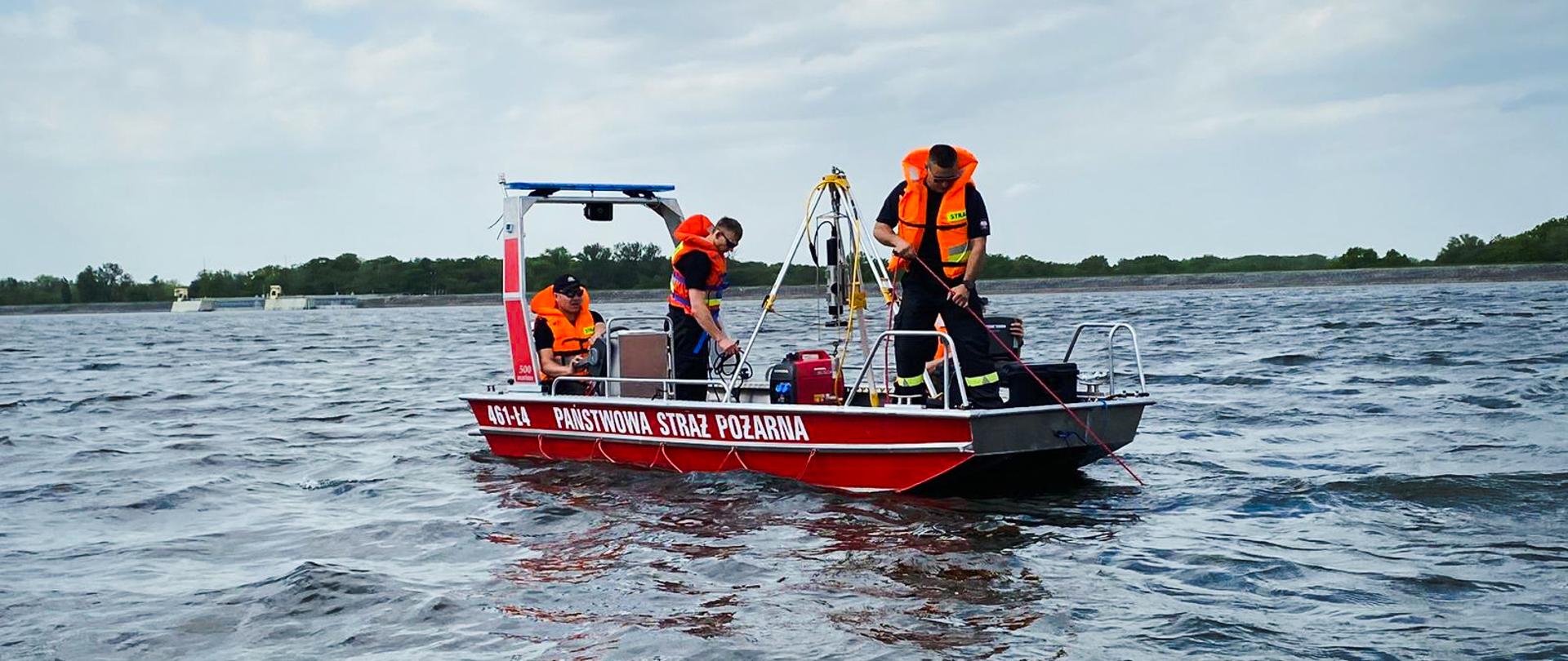 Ćwiczenia Specjalistycznej Grupy Ratownictwa Wodno - Nurkowego "Opole" na akwenie Turawa 