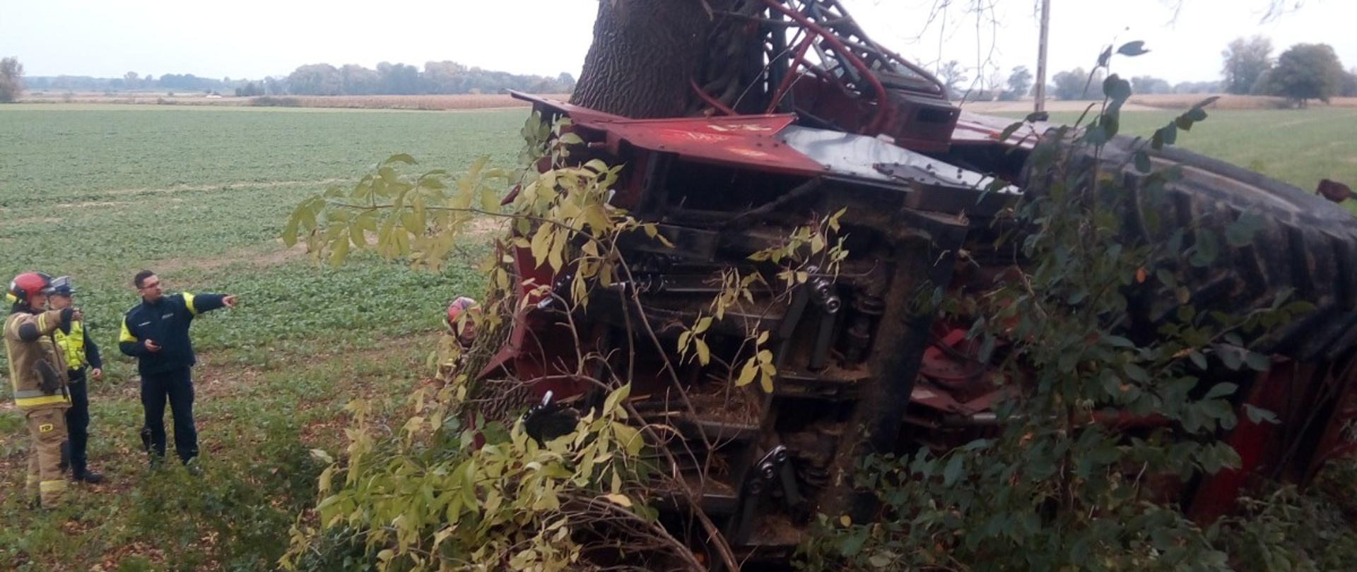 Wypadek z udziałem kombajnu przy ul. Wrocławskiej w Brzegu