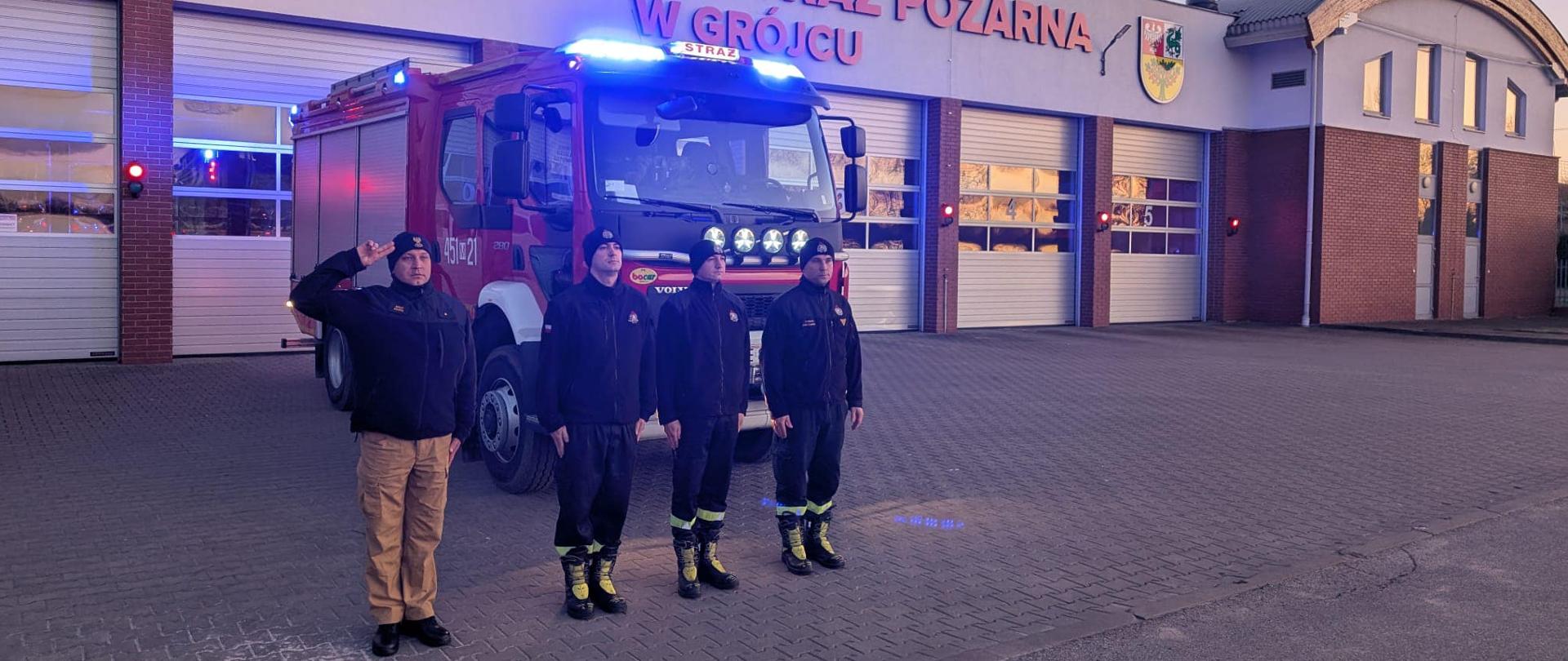 Oddanie hołdu strażakowi PSP z woj. świętokrzyskiego