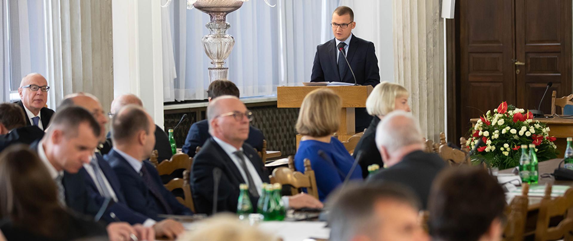 Wystąpienie Wiceministera Pawła Szefernakera na uroczystości z okazji XXV-lecia Regionalnych Izb Obrachunkowych