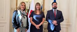 De la izquierda Cynthia Filártiga Lacroix, directora de Cooperación Internacional del Ministerio de Relaciones Exteriores de Paraguay, Aleksandra Piątkowska, Embajadora de la Republica de Polonia y Ruben Capdevila Yampey, Ministro de Cultura de Paraguay.