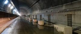 Rok 2020 - wnętrze tunelu
