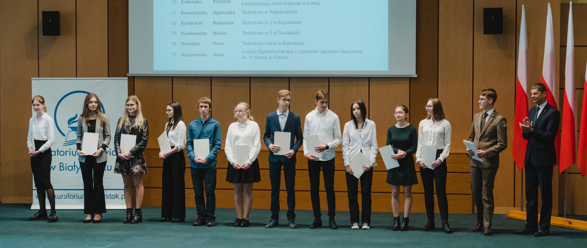 173 najzdolniejszych uczniów z Podlasia ze stypendiami premiera