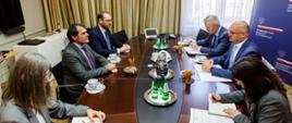 Spotkanie podsekretarza stanu Piotra Wawrzyka z Panem Marinem Din Kajdomcajem Przedstawicielem UNHCR w Polsce.