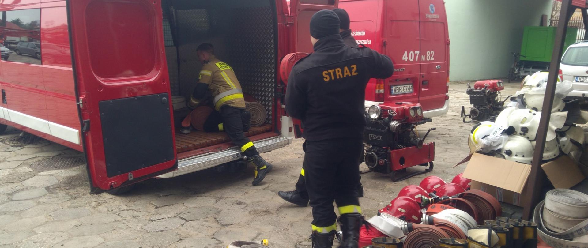 Zbiórka sprzętu dla strażaków z Ukrainy.