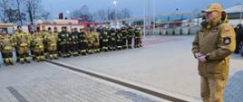 Zdjęcie przedstawia Ćwiczenia między powiatowe pk. "Drezyna 2023", strażacy ćwiczą wypadek masowy