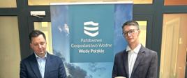 Umowy z przedstawicielem wykonawcy dotyczące prac remontowych w Kaskadzie Soły podpisał dyrektor Regionalnego Zarządu Gospodarki Wodnej w Krakowie Wojciech Kozak, w obecności prezesa Wód Polskich Mateusza Balcerowicza.