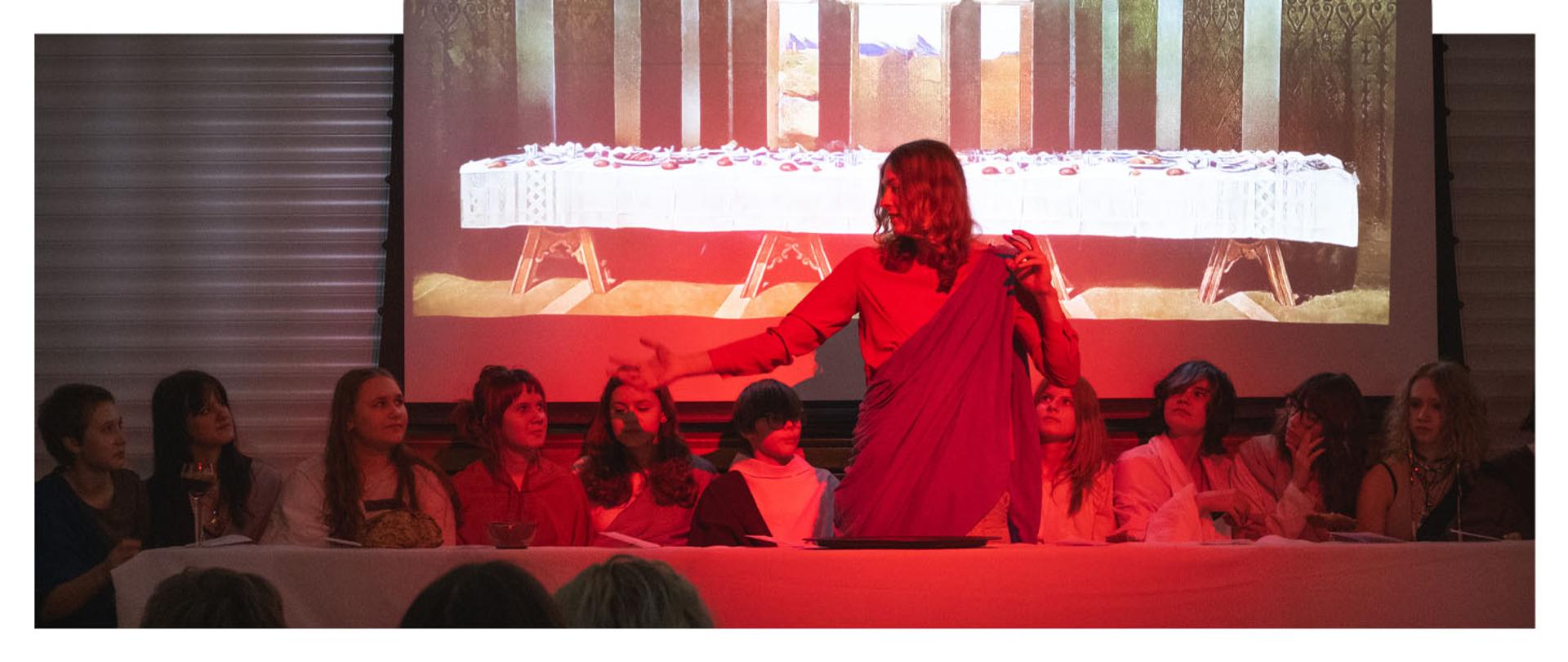 Dokumentacja fotograficzna przedstawienia przygotowanego w ramach obchodów Świąt Wielkiejnocy przez klasę 1A pod opieką wychowawczyni Anny Męczyńskiej.
Autorem fotografii jest Maja Rolkowska