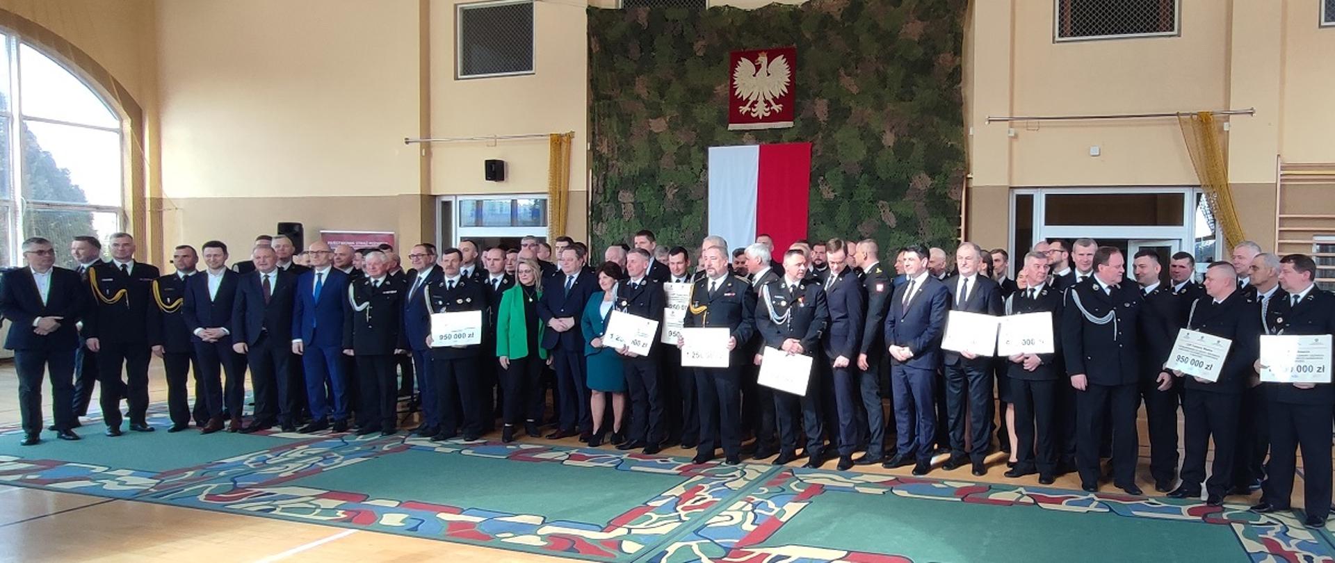 Promesy na zakup nowych samochodów pożarniczych