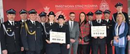 Wręczenie promes na zakup samochodów pożarniczych dla jednostek OSP z powiatów piaseczyńskiego, sochaczewskiego, wołomińskiego i żyrardowskiego