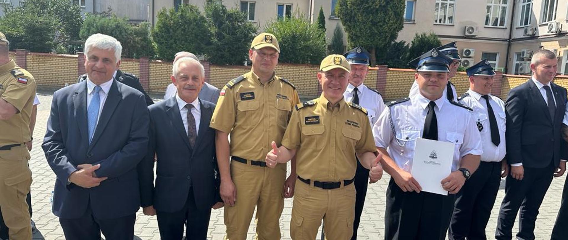 Wręczenie promes dla OSP oraz przekazanie pojazdów dla PSP i OSP z terenu woj. podlaskiego