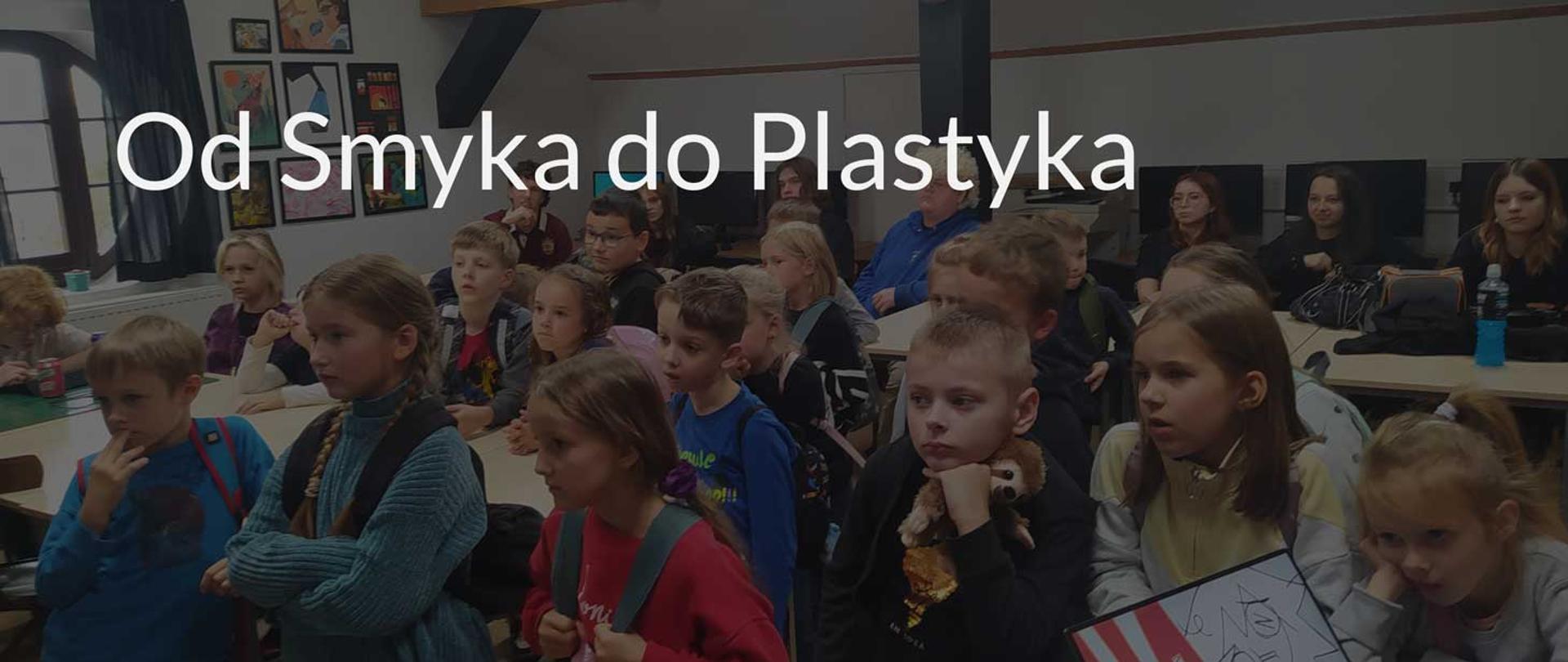 Napis na zdjęciu dzieci