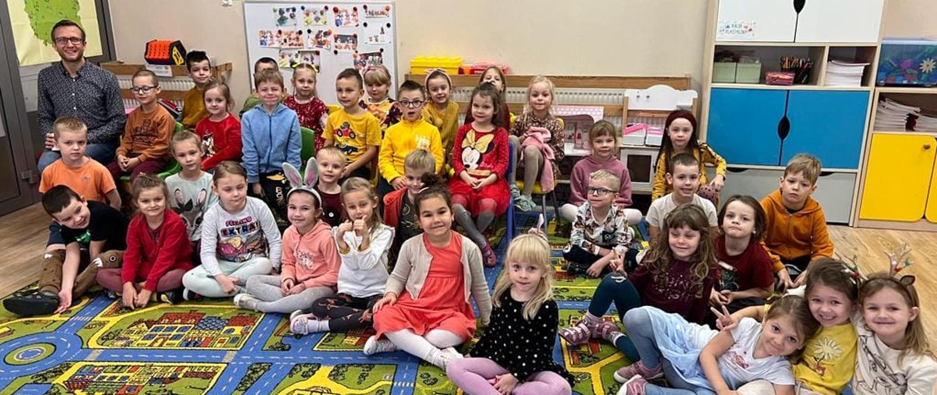 Zdjęcie dzieci w przedszkolu