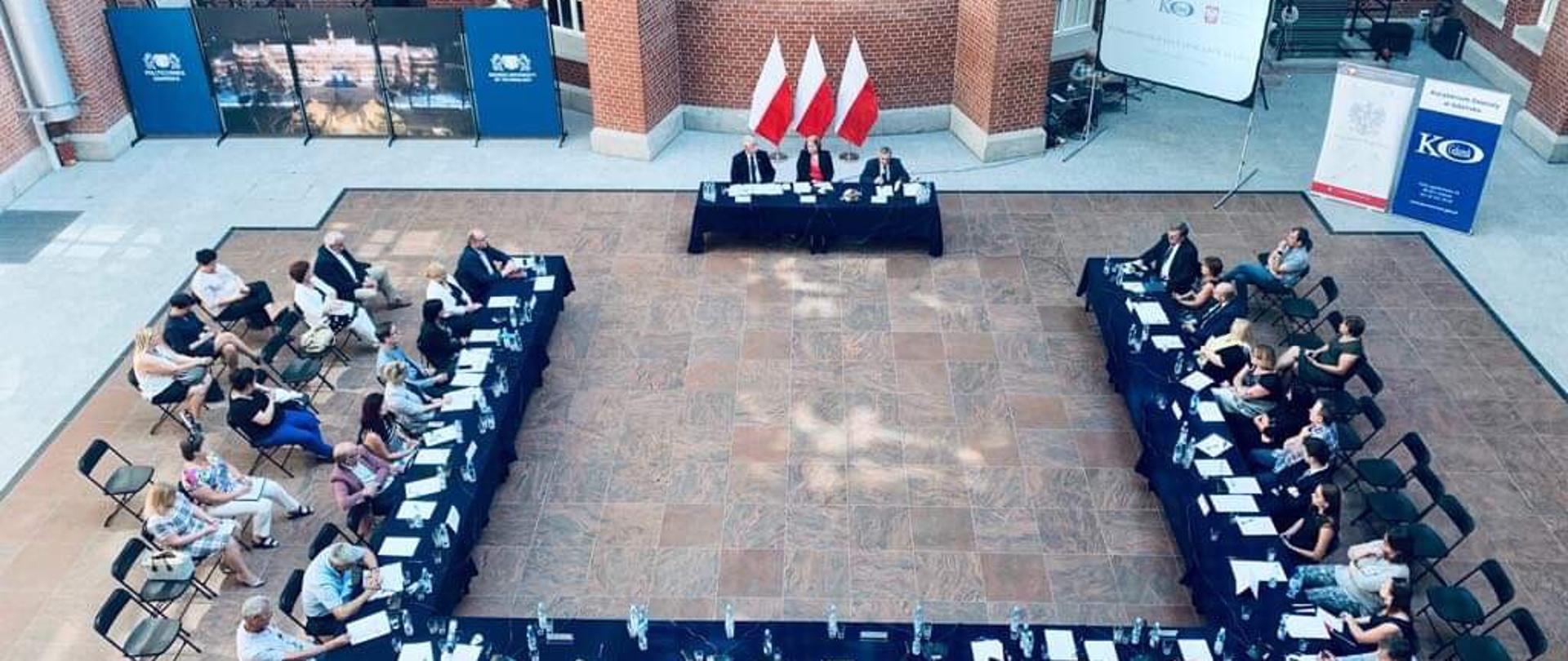 Wystartowały Wojewódzkie Okrągłe Stoły Edukacyjne