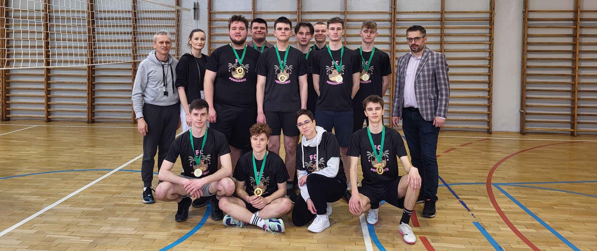 Turniej piłki siatkowej w ZSCKR