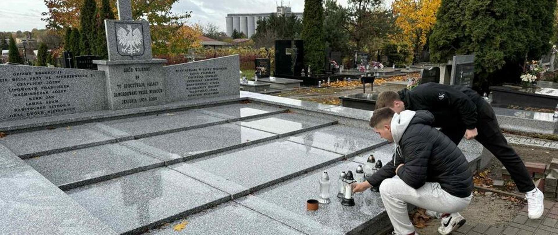 Cześć i chwała Bohaterom!