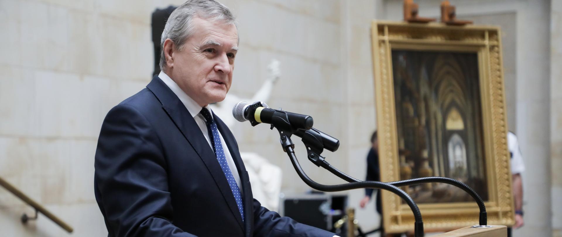 Konferencja w związku z odzyskaniem utraconego obrazu - „Wnętrze Katedry w Mediolanie” Marcina Zaleskiego, Fot. Danuta Matloch 