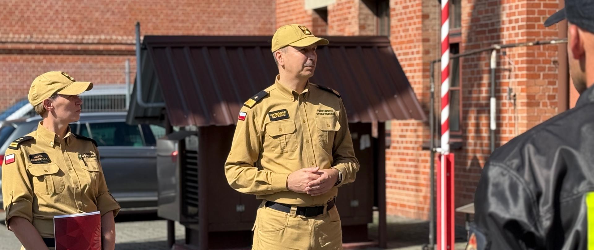 Wizytacja Zastępcy Komendanta Głównego oraz Zastępcy Wielkopolskiego Komendanta Wojewódzkiego Państwowej Straży Pożarnej w Komendzie Powiatowej PSP w Gnieźnie