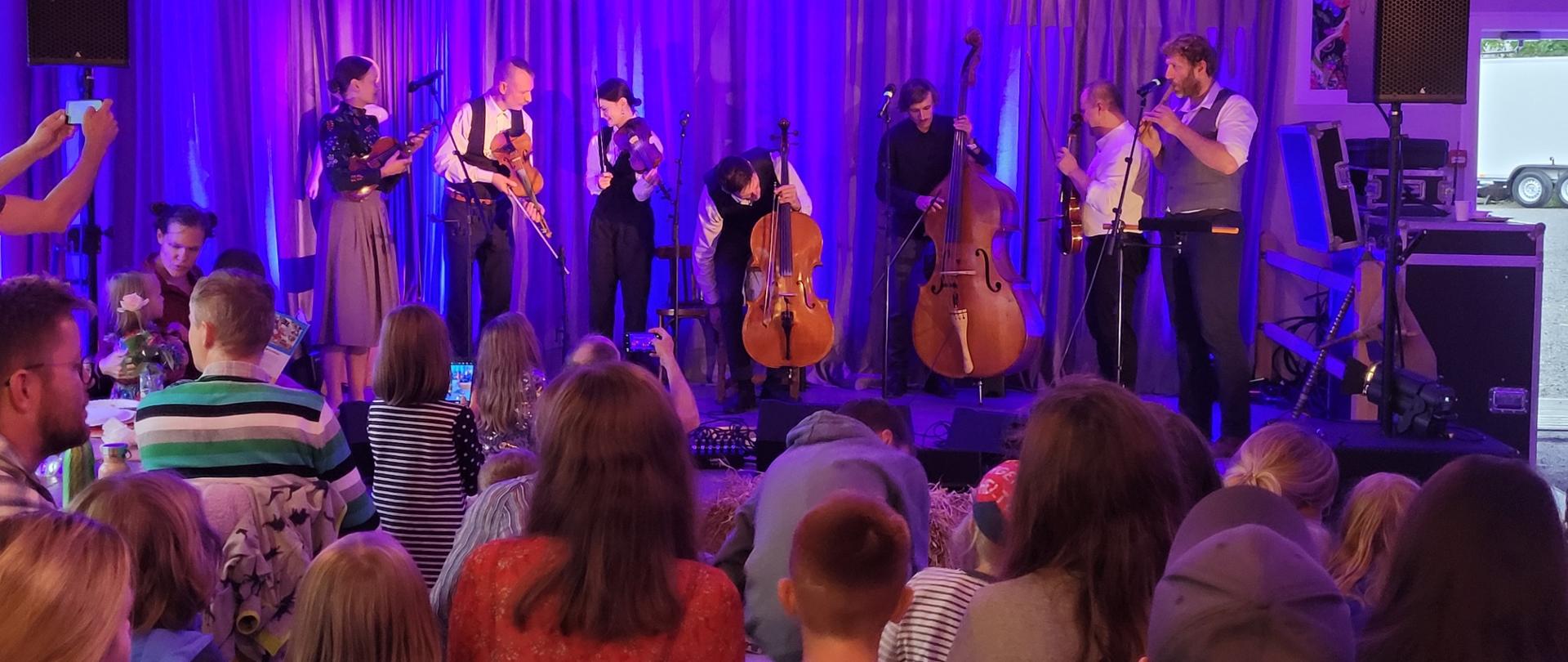 Skłąd Niearchaiczny, US Orchestra - 08.23