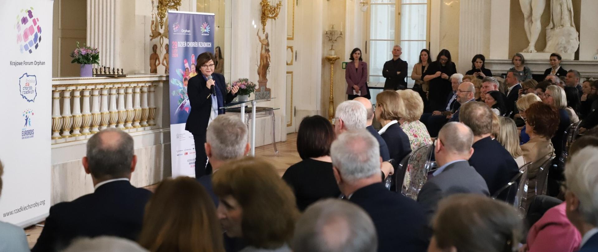 Minister zdrowia Izabela Leszczyna podczas obchodów Światowego Dnia Chorób Rzadkich