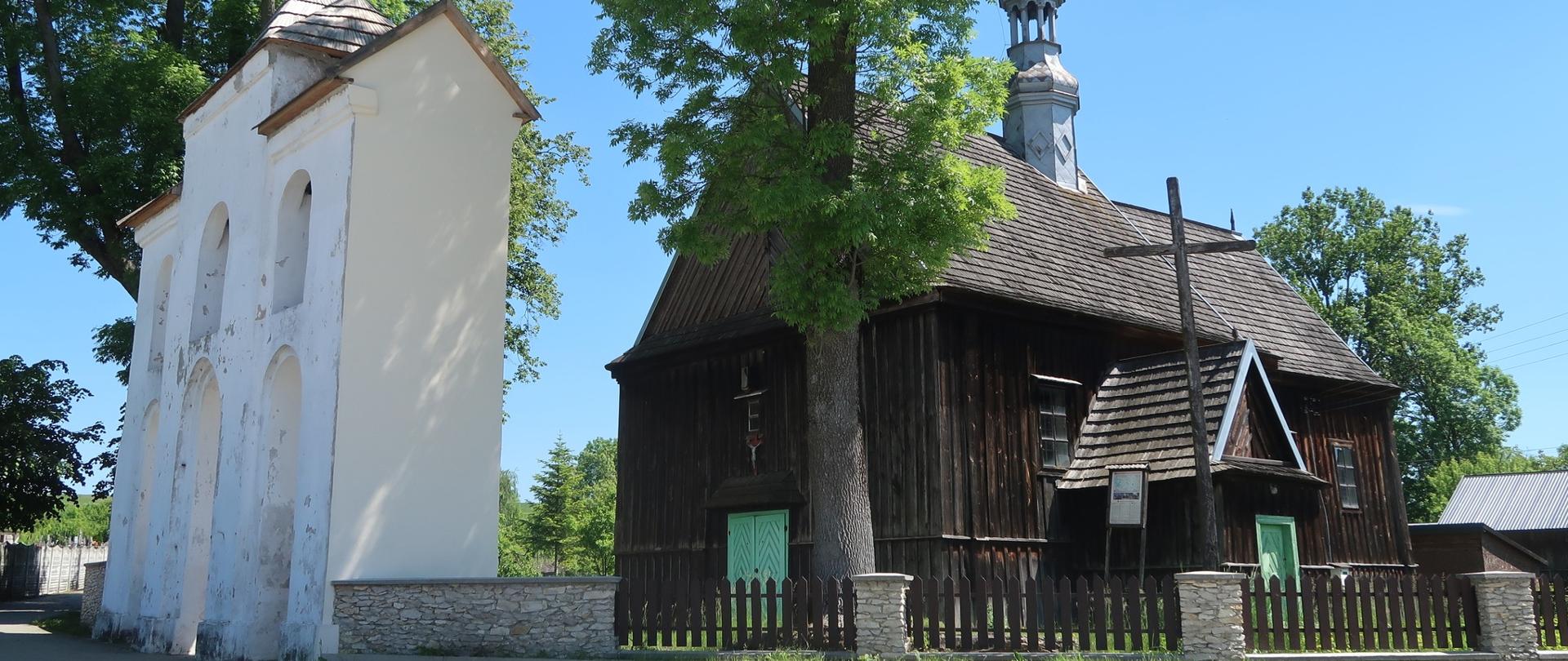 Chomentów - kościół