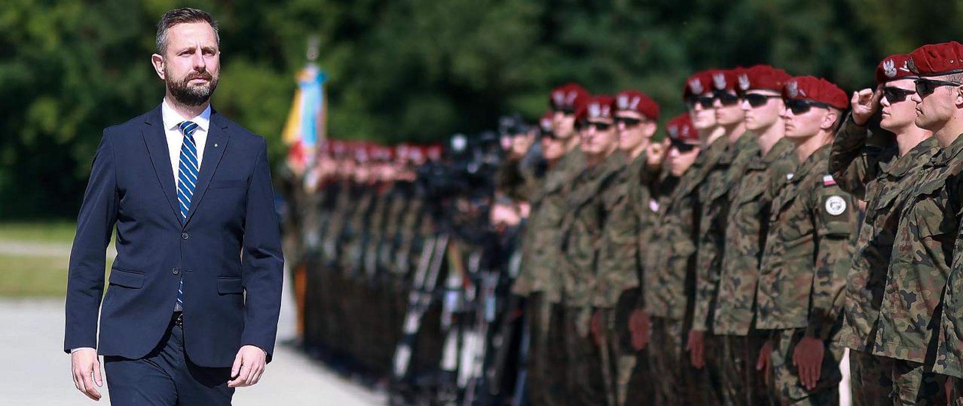 5 lipca 2024 r. wicepremier - minister obrony narodowej Władysław Kosiniak-Kamysz wziął udział w uroczystości przyjęcia dyżuru Grupy Bojowej Unii Europejskiej przez żołnierzy Wojska Polskiego. Fot. Krzysztof Niedziela/CO MON
