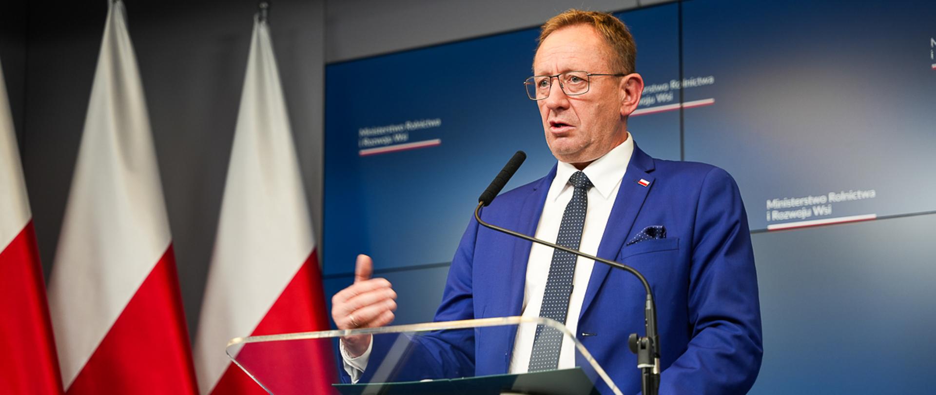 Minister Robert Telus podczas wypowiedzi (fot. MRiRW)