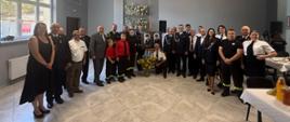 Na zdjęciu pamiątkowe zdjęcie uczestników 30 rocznica tragicznej śmierci druhów OSP Żabiny