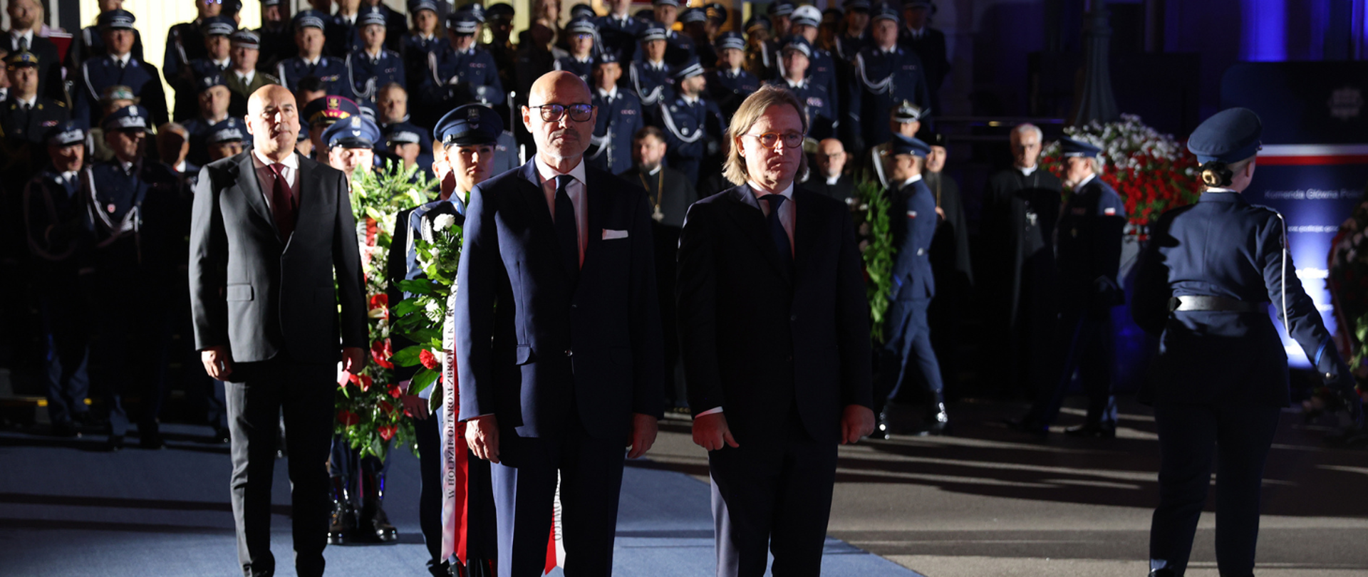 Prof. Piotr Suwalski - Dyrektor PIM MSWiA, w imieniu pracowników, złożył hołd polskim policjantom - ofiarom Zbrodni Katyńskiej