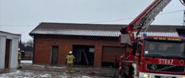 Pożar fragmentu dachu budynku