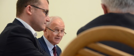 Minister energii Krzysztof Tchórzewski podczas narady koordynacyjnej