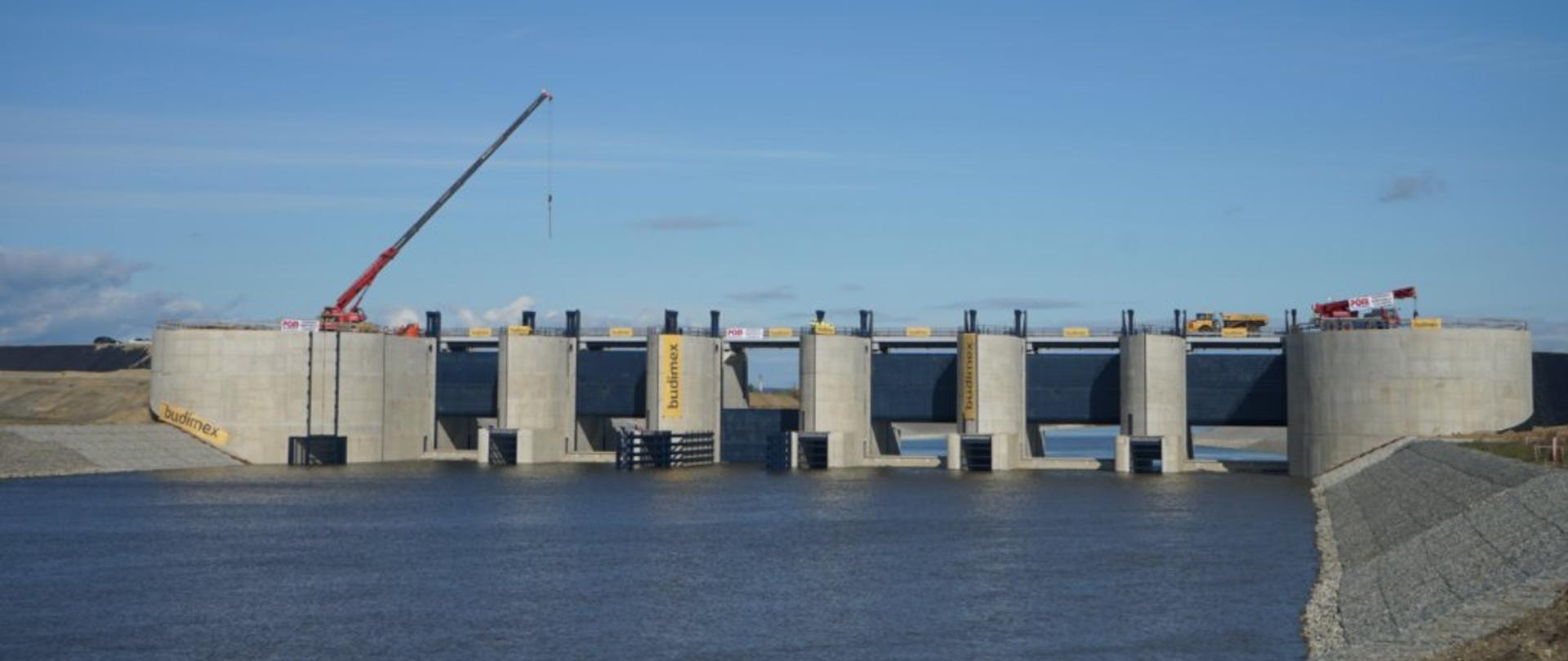 Tamy przeciwpowodziowe