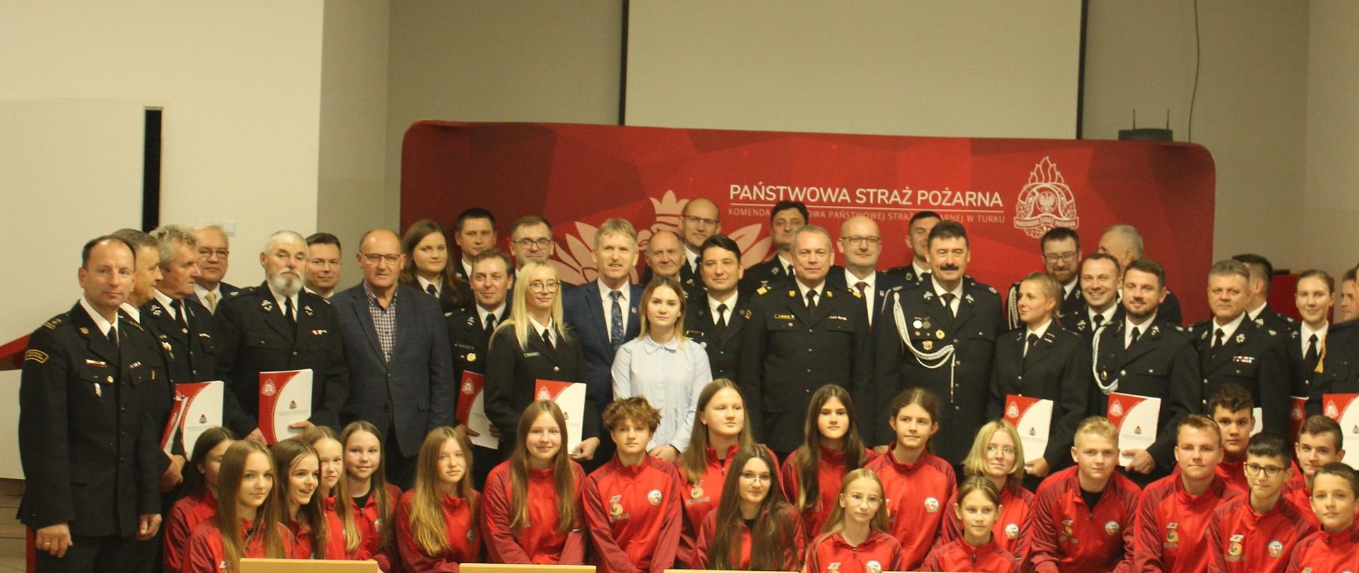 Przekazanie promes na dotacje dla Młodzieżowych Drużyn Pożarniczych