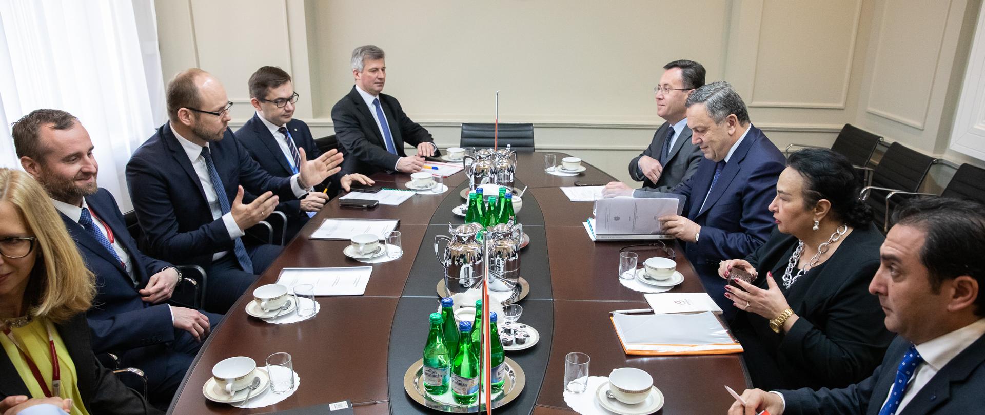 Konsulatecje polsko - ormiańskie