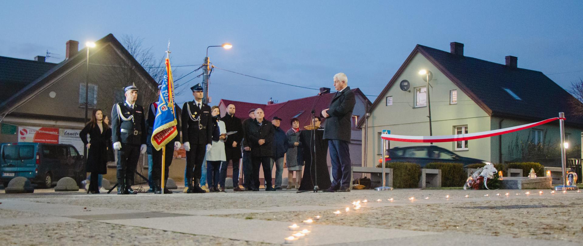 W Choroszczy odsłonięto pomnik poświęcony miejscowym Żydom