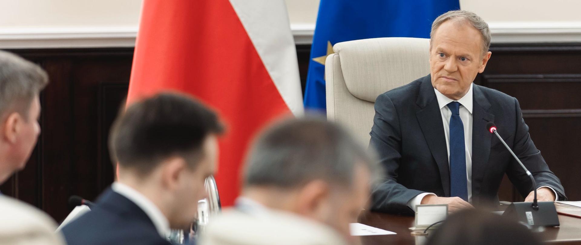 PM Tusk Cabinet Meeting 