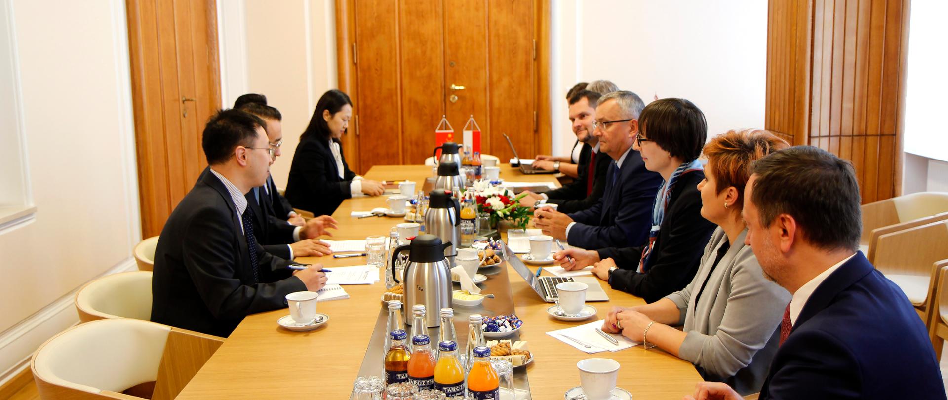 Spotkanie ministra A. Adamczyka z ambasadorem Chińskiej Republiki Ludowej