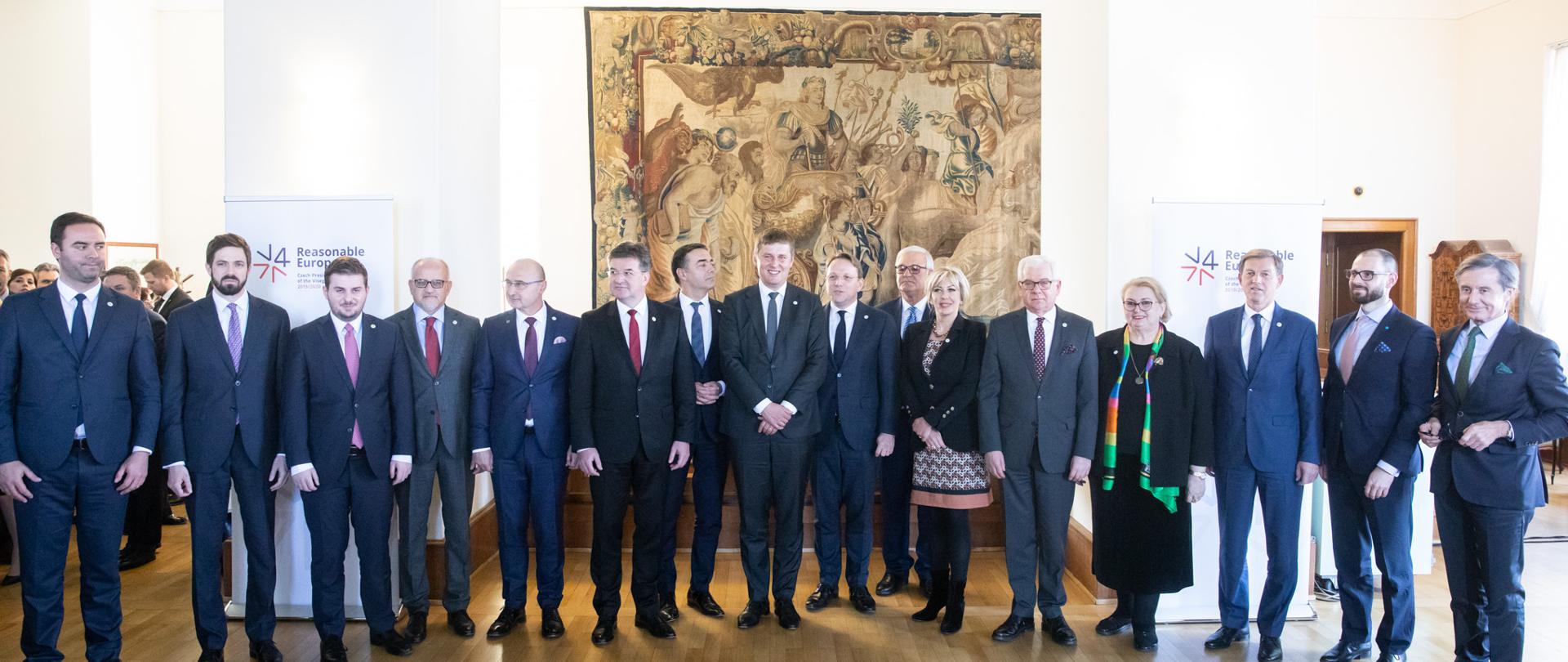 Praga V4 Family Photo