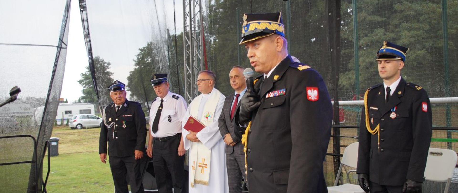 Przekazanie samochodu gaśniczego w Nowym Mieście nad Pilicą