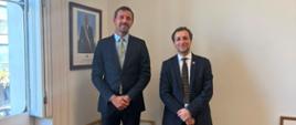 el encargado de negocios a.i. Michał Świetlik y el subsecretario del Patrimonio Cultural, Emilio de la Cerda Errázuriz