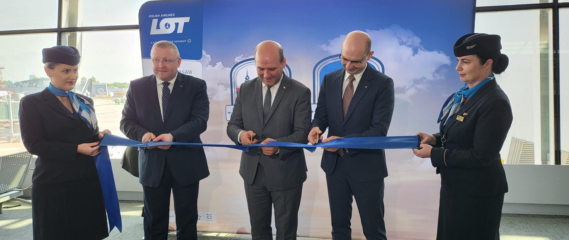 Deputy foreign minister Szymon Szynkowski vel Sęk inaugurates the new flight connecion Warsaw-Pristina