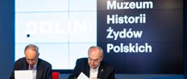 
Wiceminister spraw zagranicznych Władysław Teofil Bartoszewski oraz Zygmunt Stępiński, dyrektor Muzeum Historii Żydów Polskich POLIN, podpisali list intencyjny dotyczący współpracy obu instytucji. 