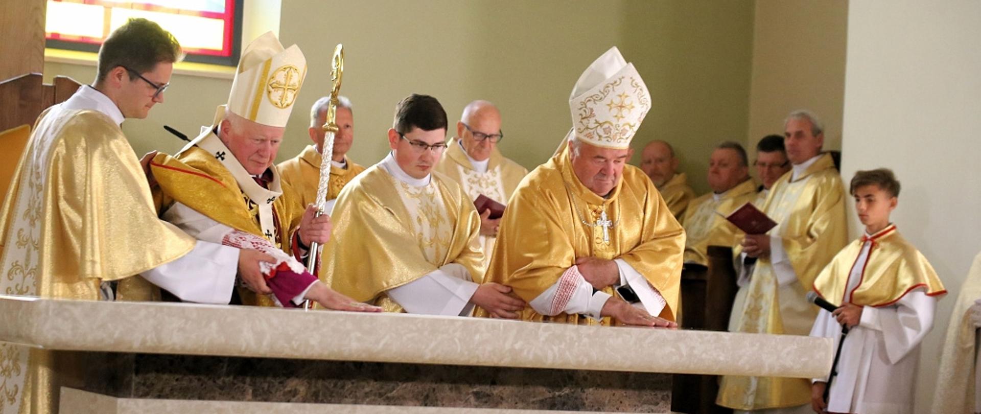 Konsekracja kościoła pw. NMP Królowej Polski 