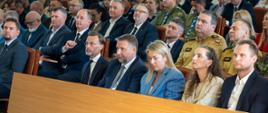W Pierwszym Podlaskim Forum Odporności udział wziął st. bryg. Janusz Kondrat - podlaski komendant wojewódzki PSP wraz z zastępcą - st. bryg. Dariuszem Łukaszewiczem, a także przedstawiciele kadry kierowniczej i funkcjonariusze PSP z terenu województwa podlaskiego. - na zdjęciu sala gości uczestniczących w wydarzeniu. 